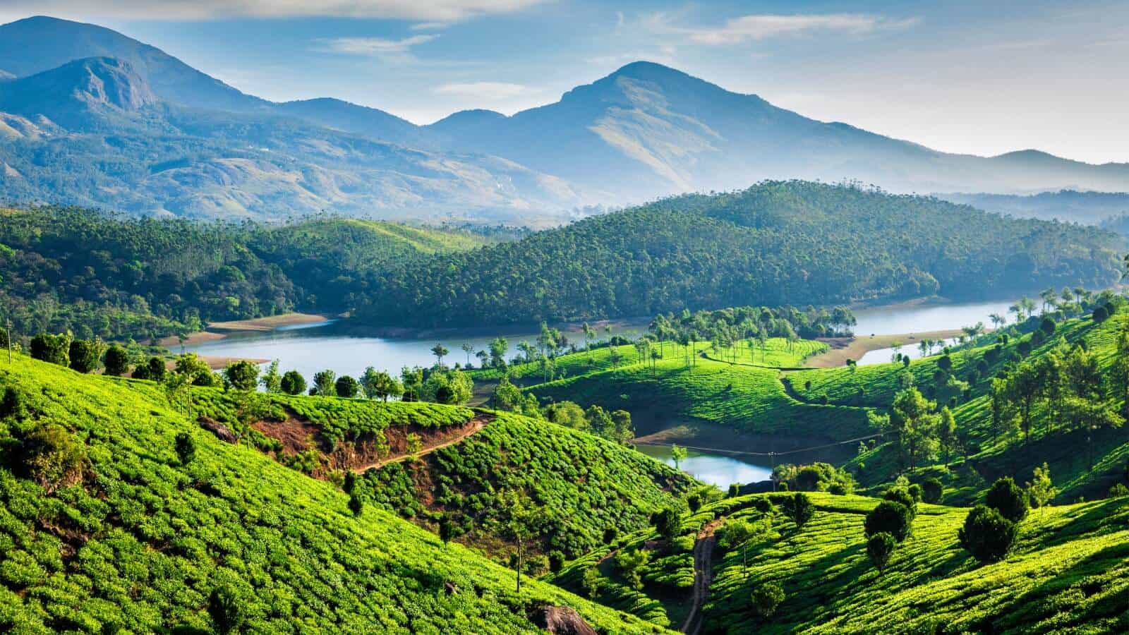 tourist places in kerala hill stations